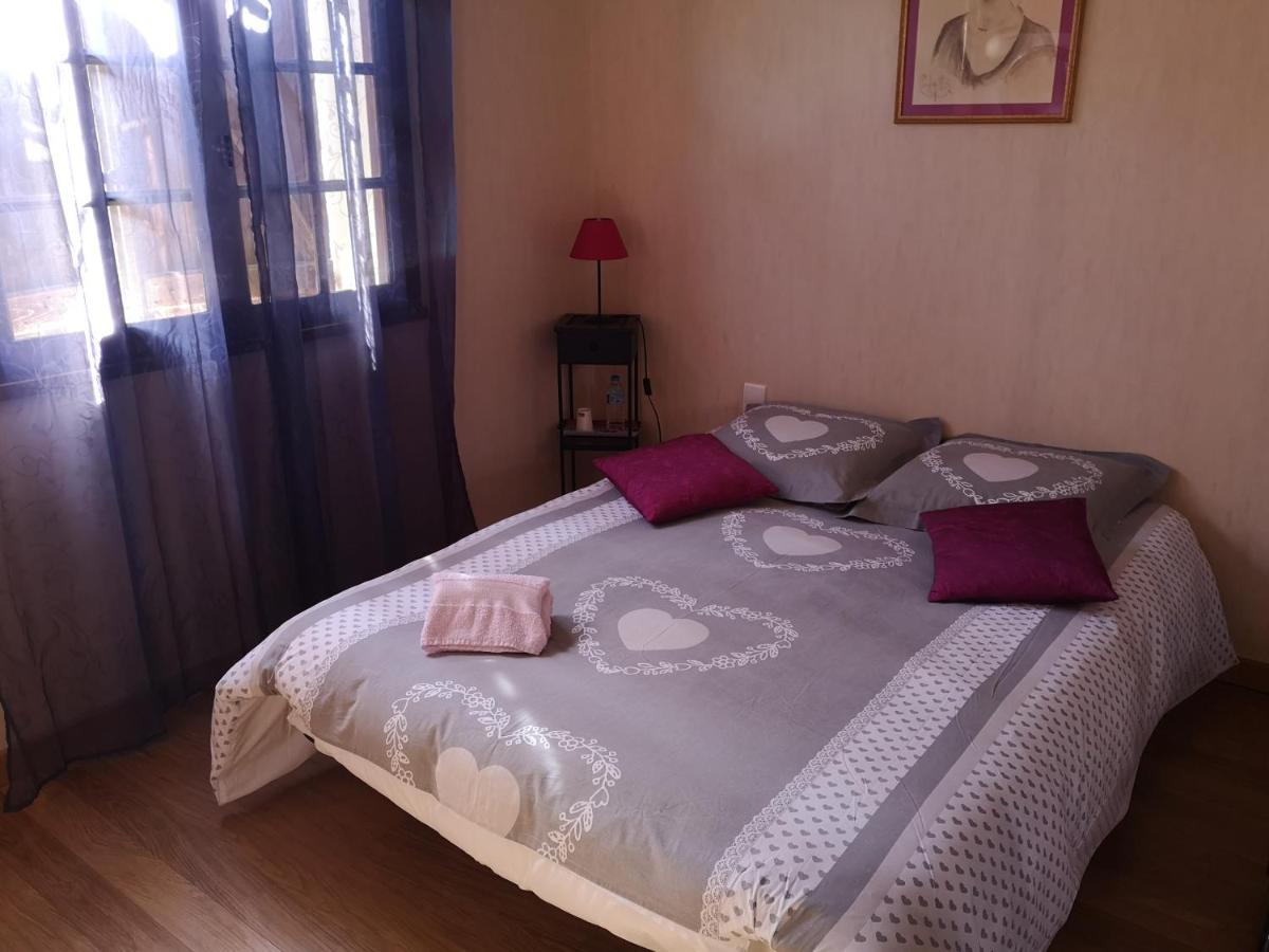 Chez Eliane Apartment Villeneuve-la-Comptal Екстериор снимка